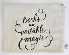 Etui: Books are portable magic